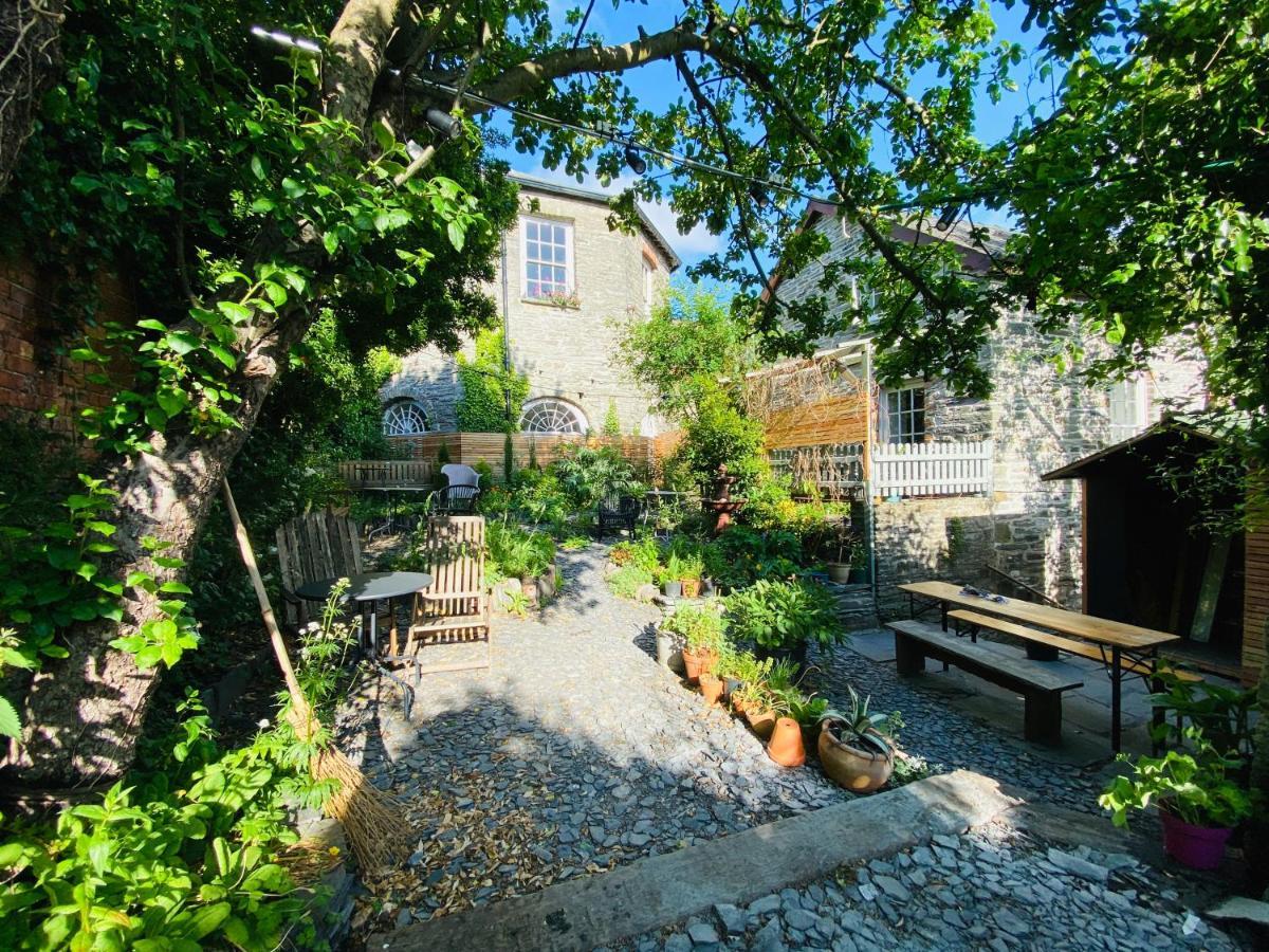 The Attic Apartment, Quay Street Studios Cardigan Εξωτερικό φωτογραφία